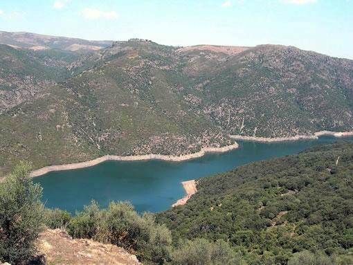 Società Navigazione dei Laghi - Lago Liscia-Luras必去景点