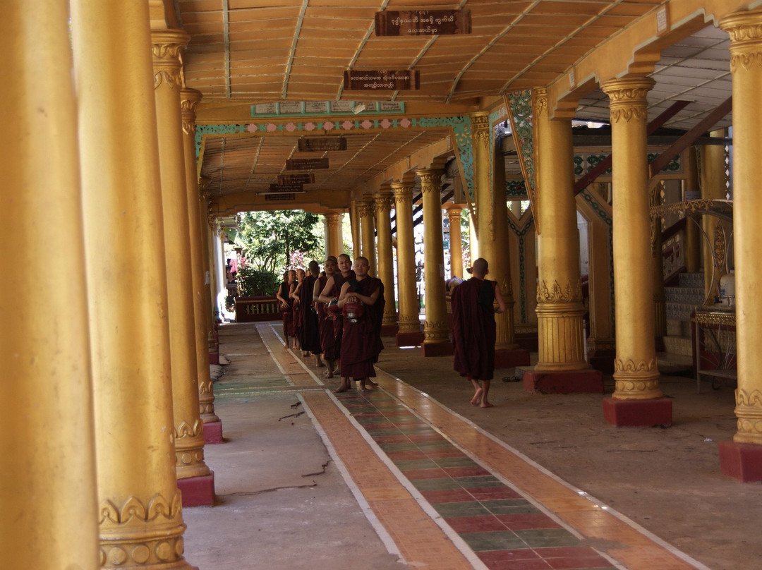 Kyaly Khat Wai Monastery景点图片