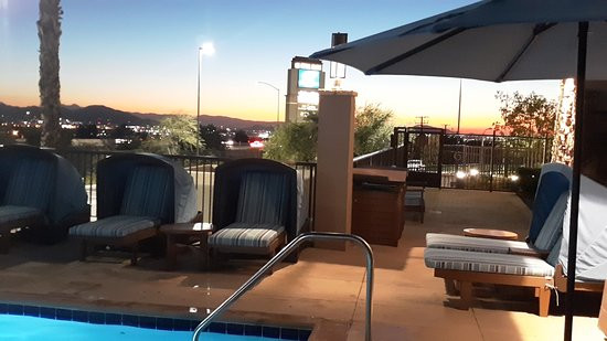 Bear Springs Hotel主图