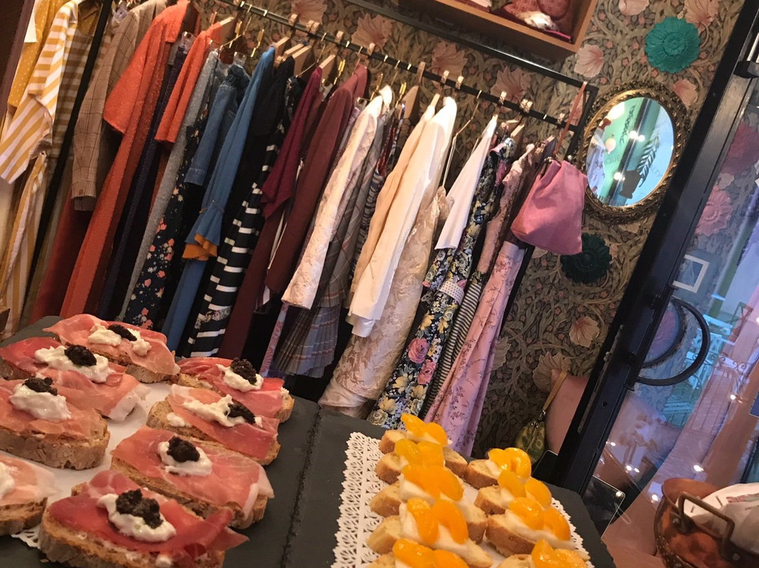 Cosamimettooggi lab caffe boutique