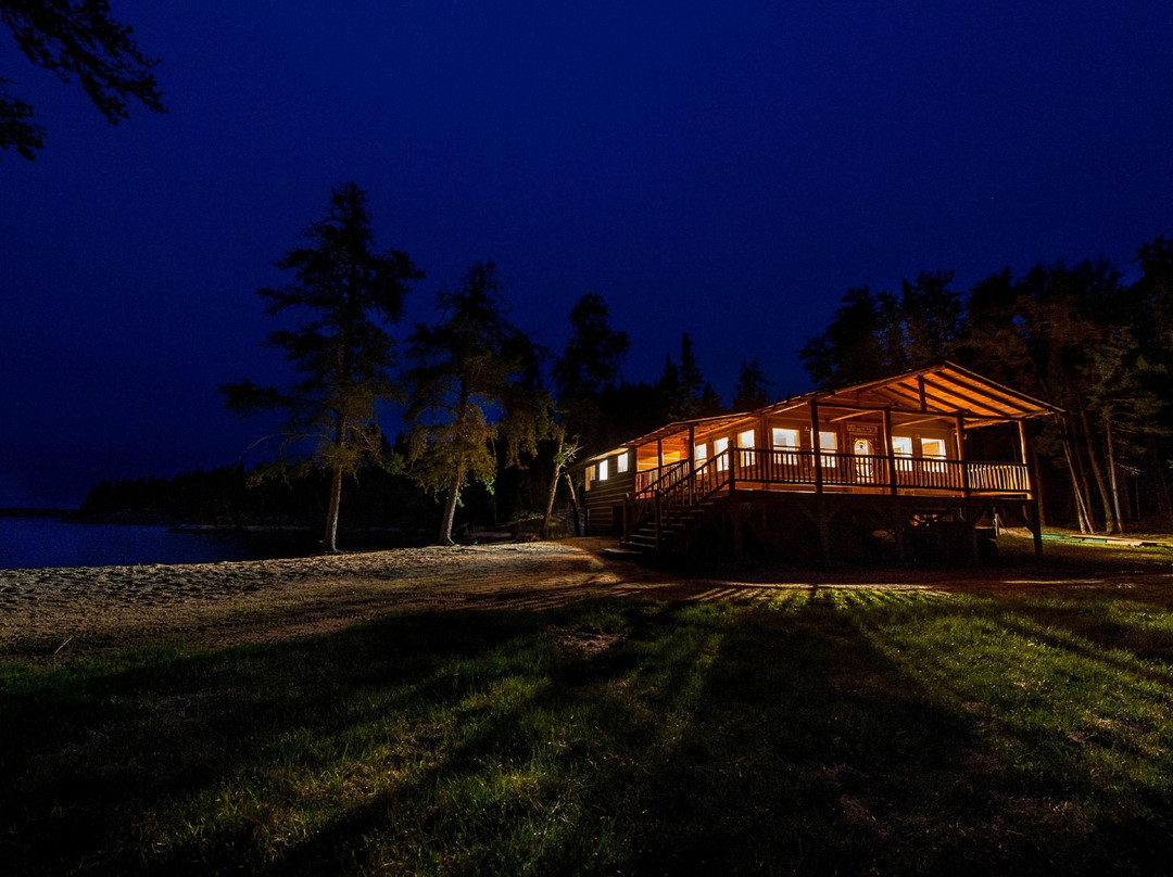Shining Falls Lodge