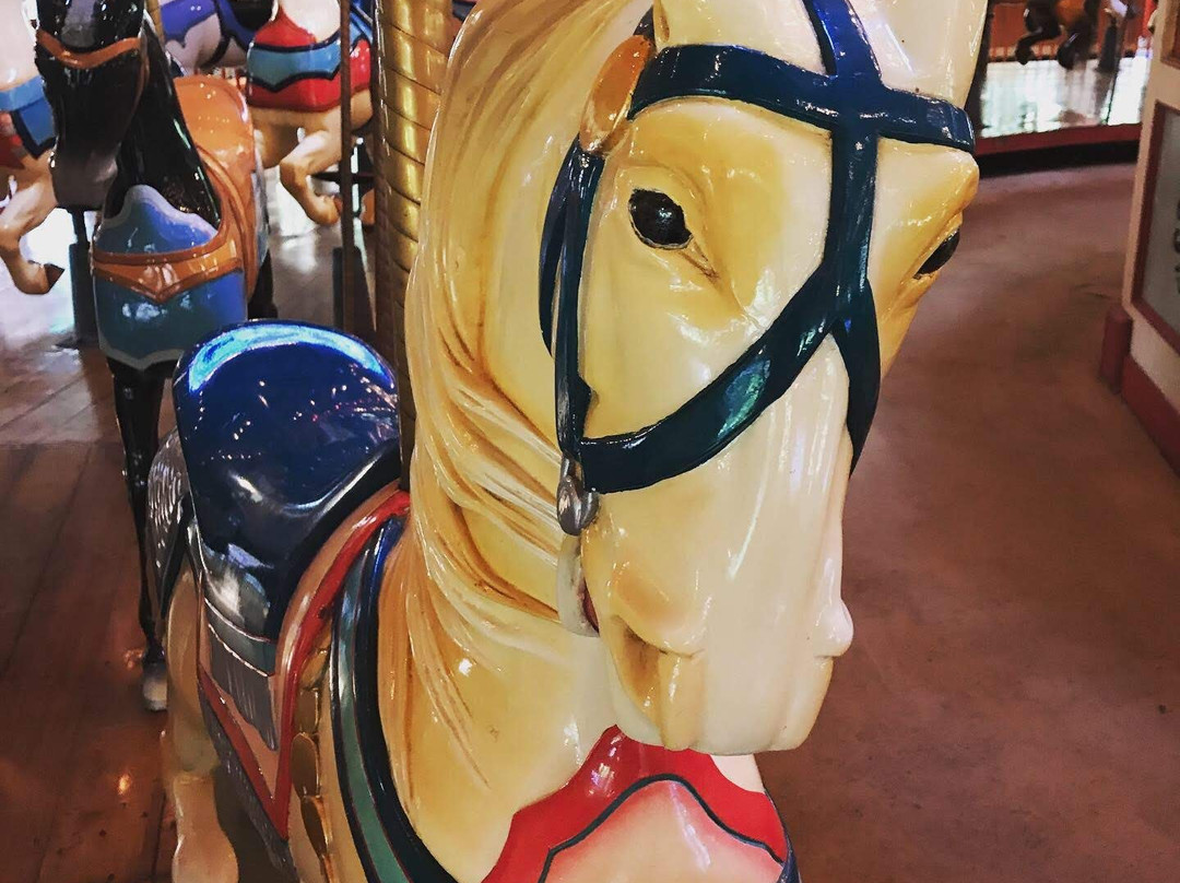 Bushnell Park Carousel-哈特福德必去景点