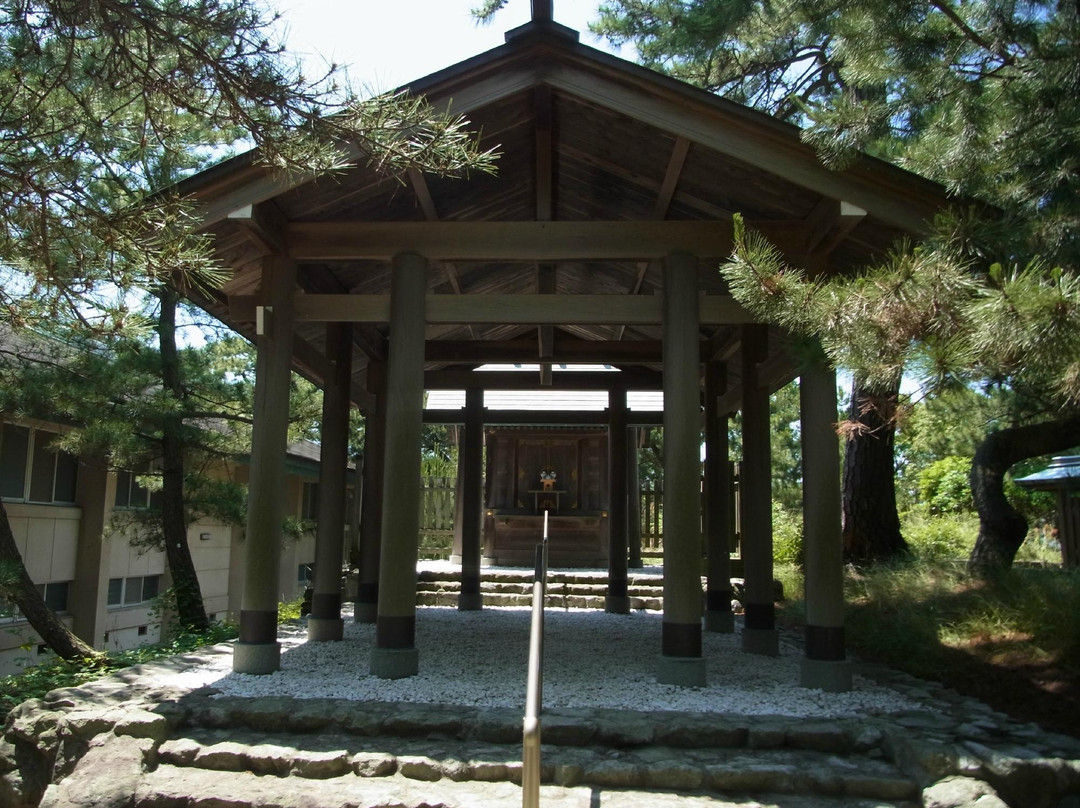 Nakayama Shrine景点图片