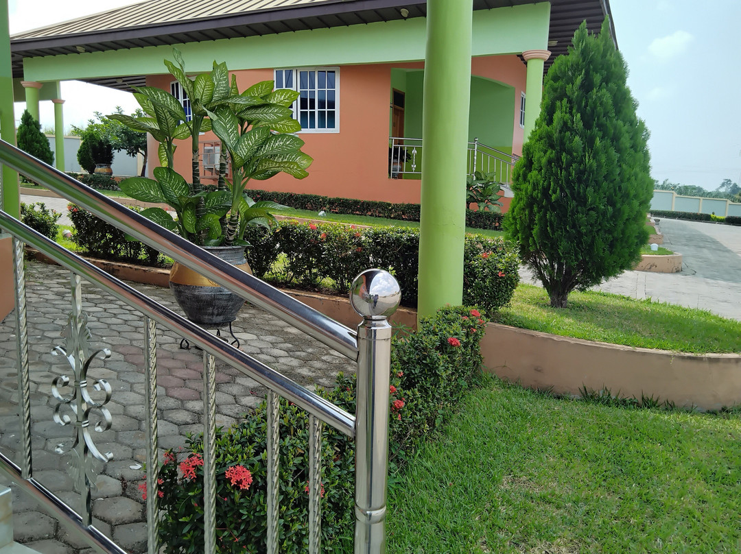 Renajoe Exclusive Centre