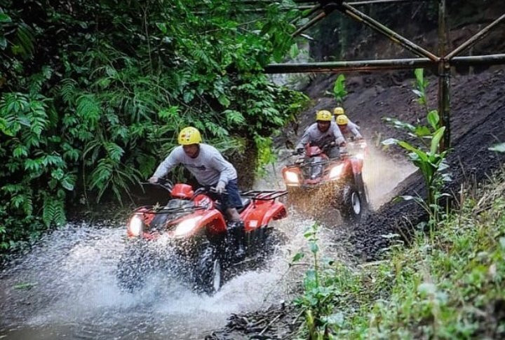 Gosek Adventure-坦帕克西林必去景点