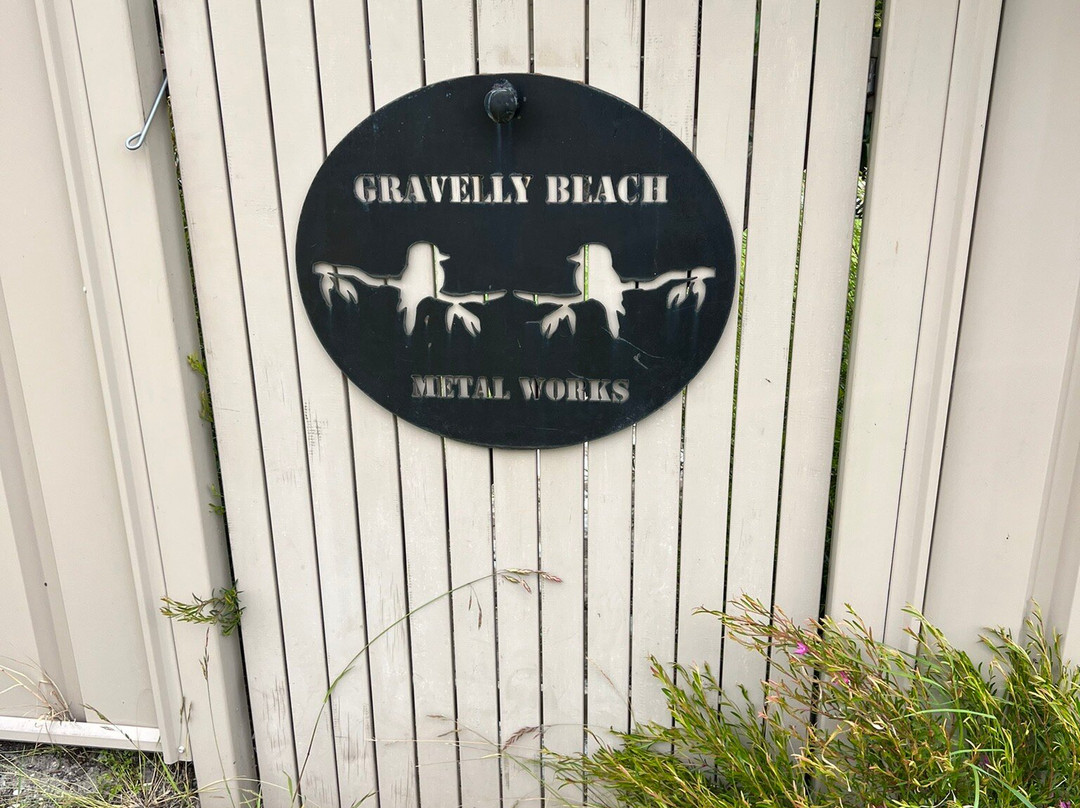 Gravelly Beach Metal Works景点图片