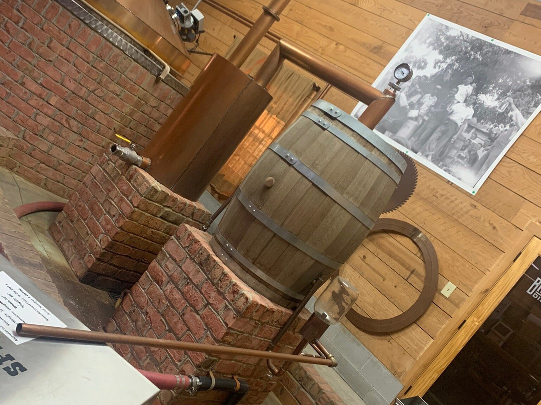 Broadslab Distillery景点图片