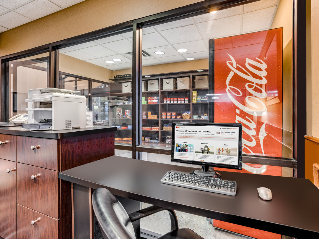 Holiday Inn Express & Suites Canton by IHG主图