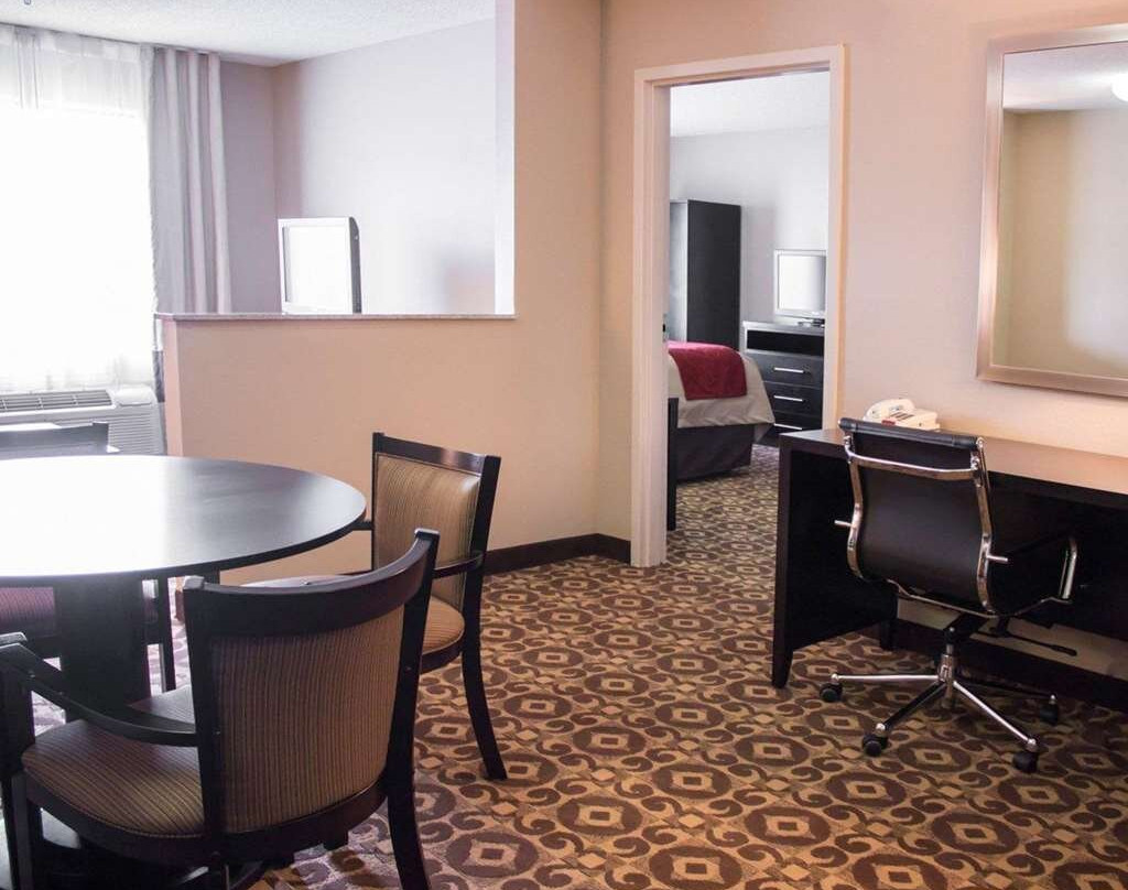 Comfort Inn & Suites Trussville I-59 Exit 141主图