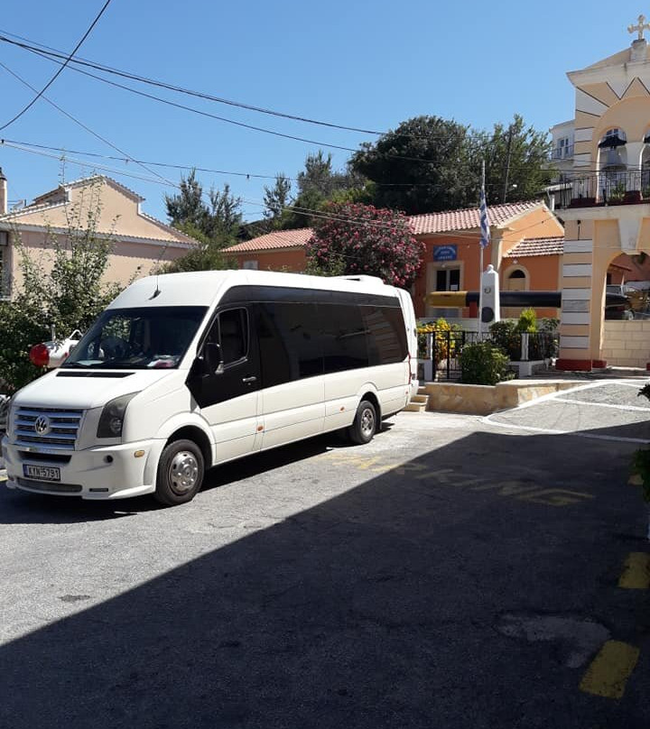Corfu Minibus Low Cost Trips-Karousades必去景点