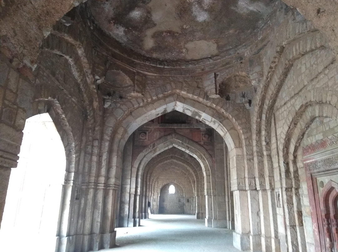 Jamali Kamali Tomb and Mosque-新德里必去景点
