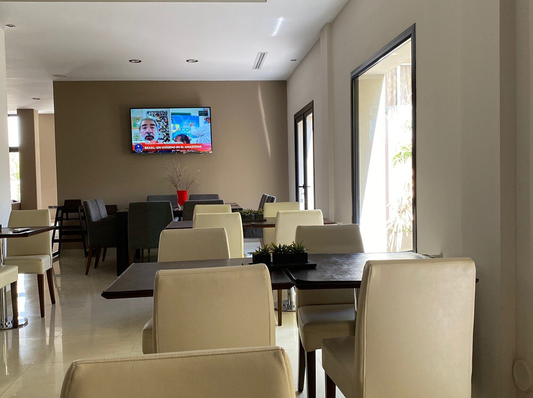 San Martin Plaza Hotel主图