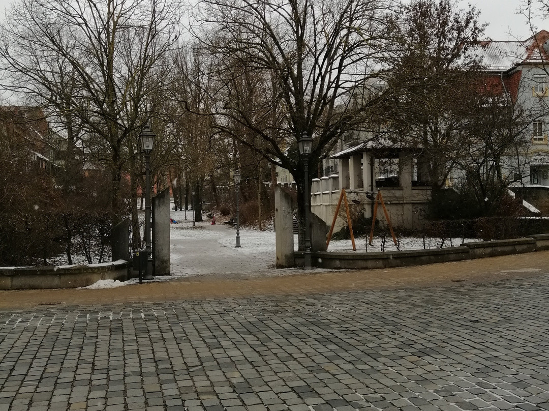 Martin-Luther Platz景点图片