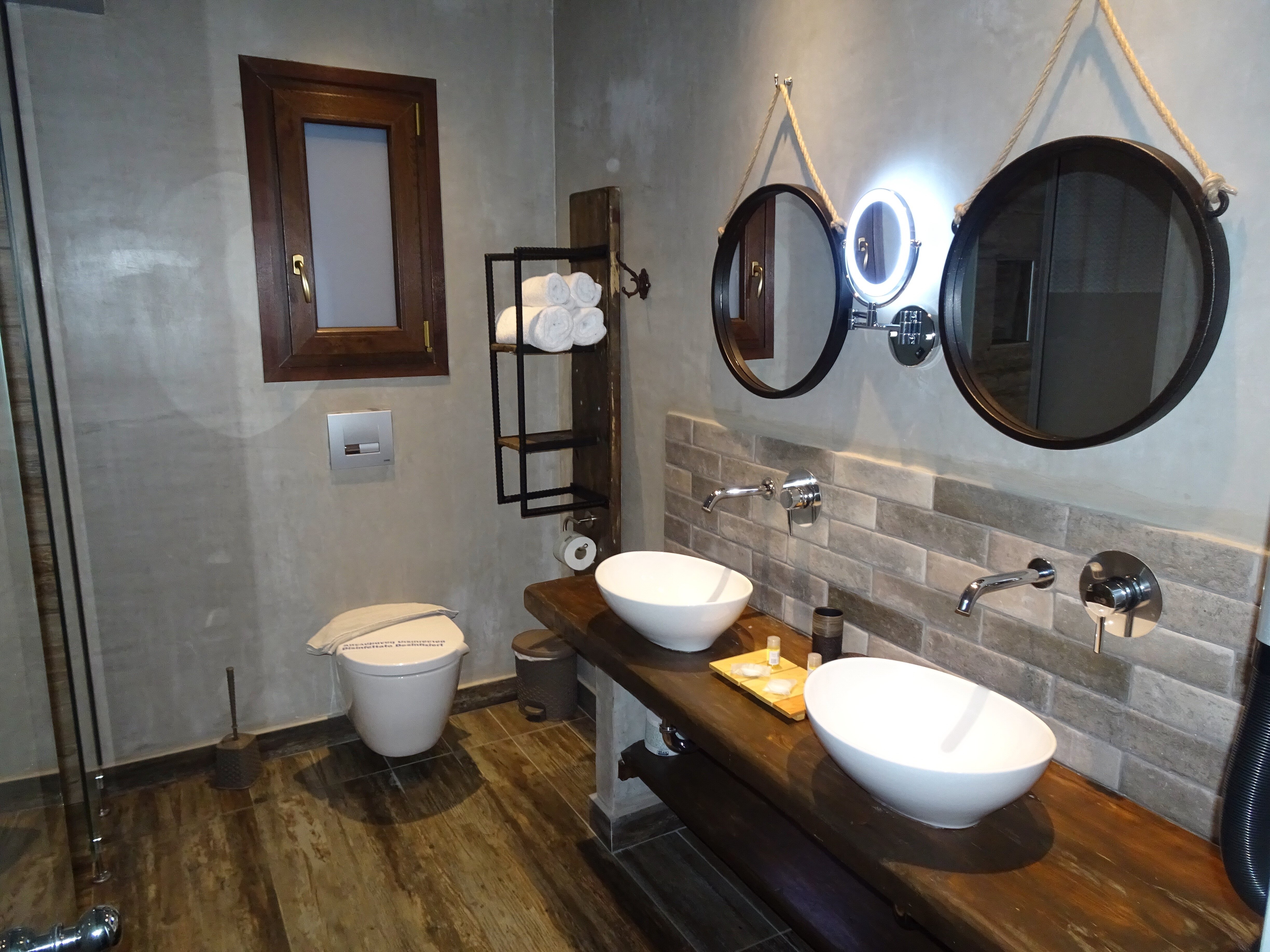 Balsamico Traditional Suites-浴室