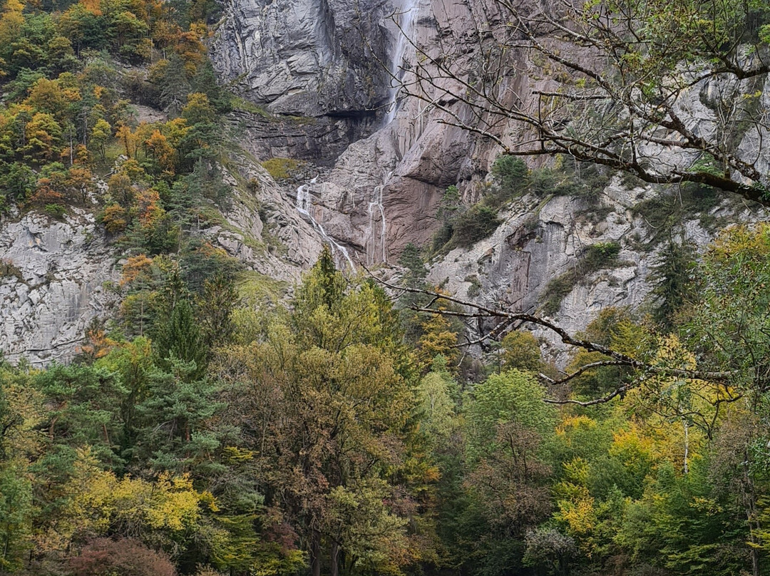 Cascade de l'Arpenaz-萨朗什必去景点