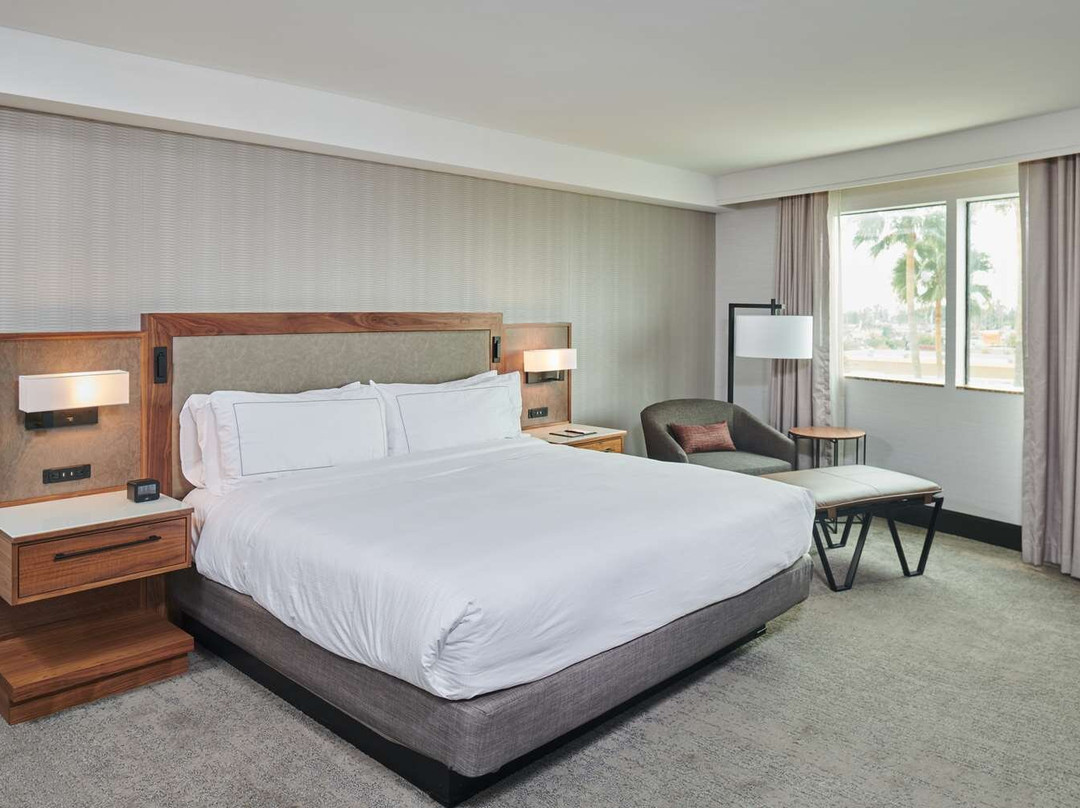 DoubleTree by Hilton Fullerton主图