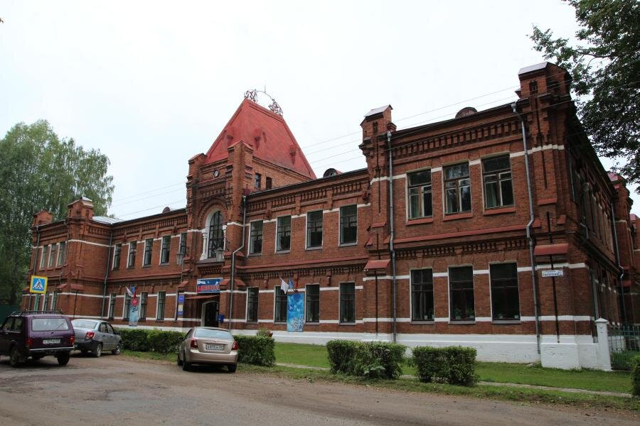 Building of Mechanical Technologies School景点图片