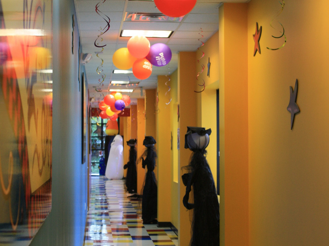 Pump It Up-皮斯卡特维必去景点