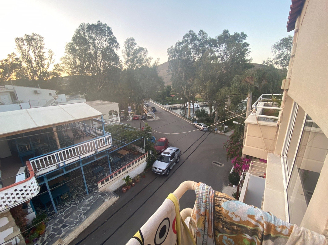 River Side Hotel主图