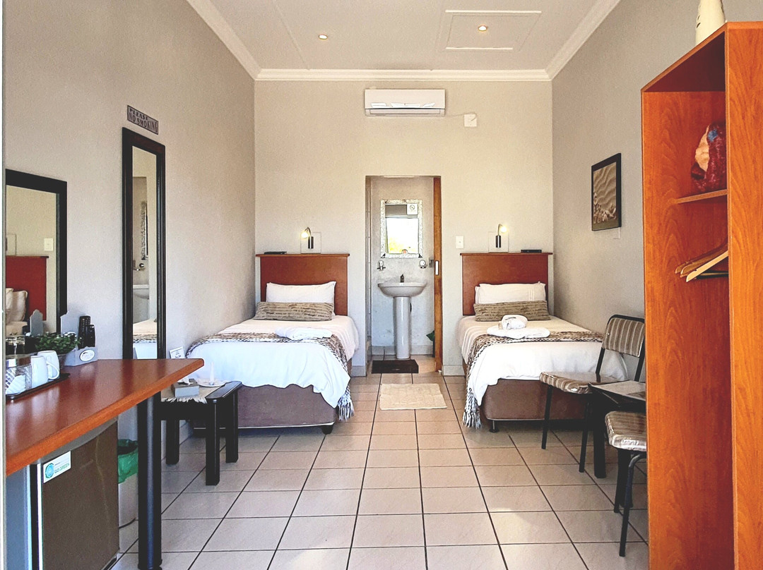 Dive Inn Bed and Breakfast主图