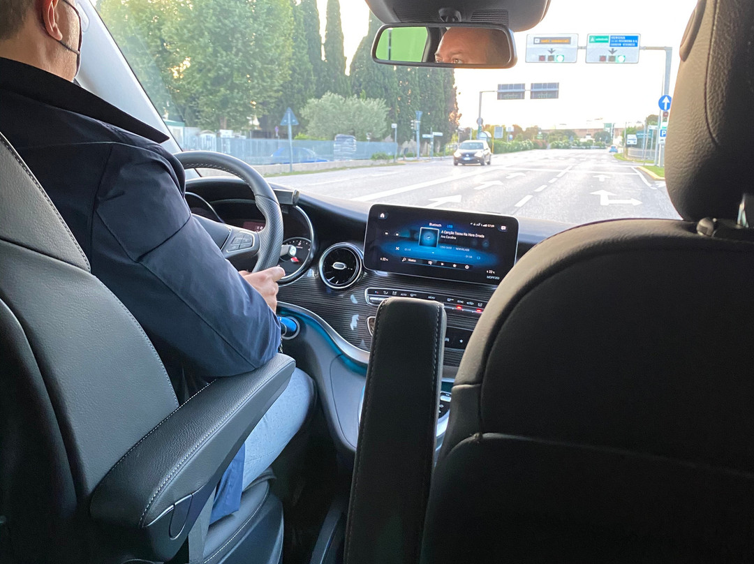 Blu Rent景点图片
