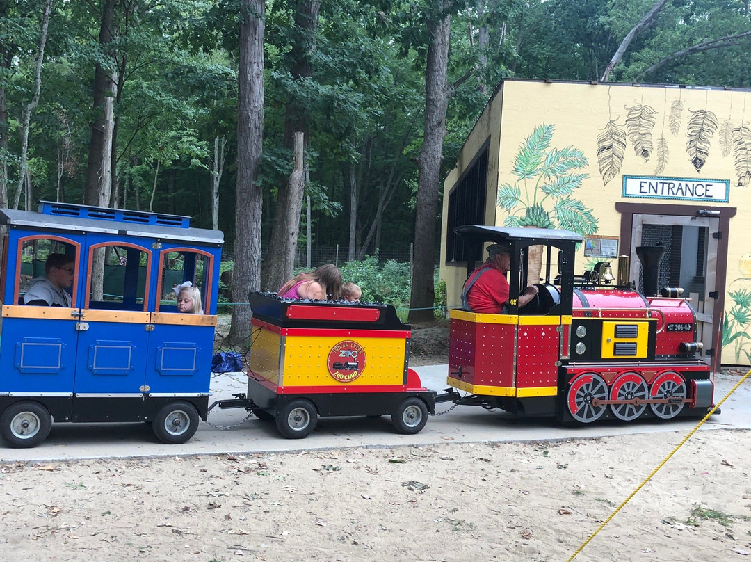 Indian Creek Zoo景点图片