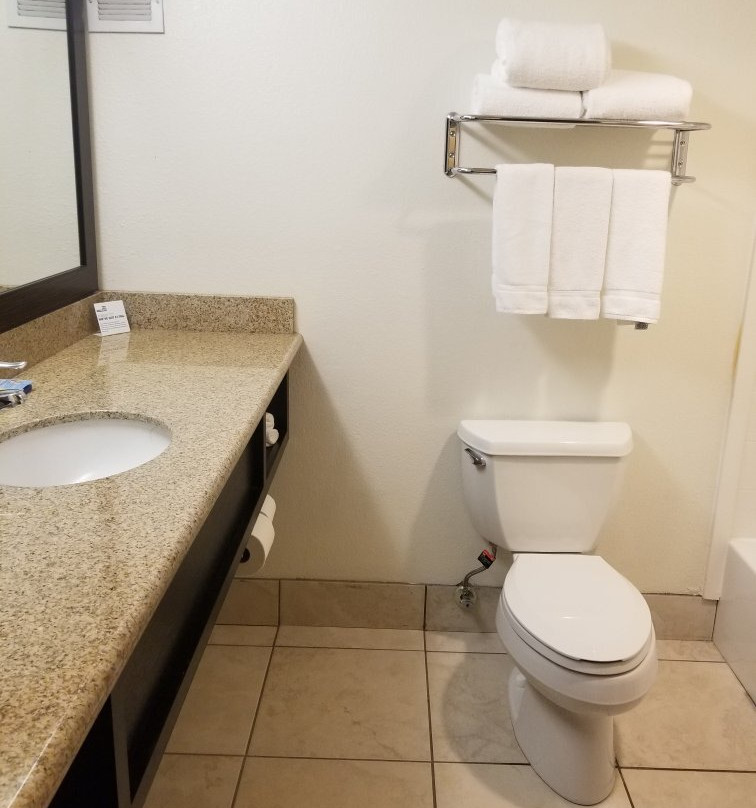 Holiday Inn Express & Suites Colby by IHG主图