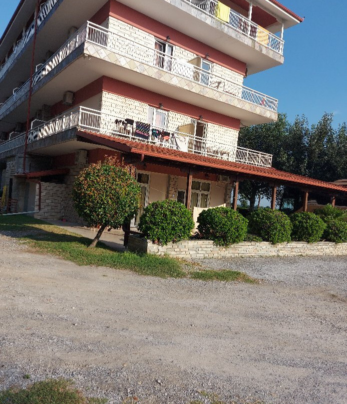 Denis Hotel and Bungalows主图