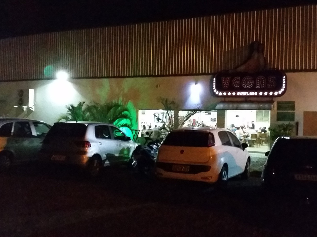 Vegas Bowling-梅迪亚内拉必去景点