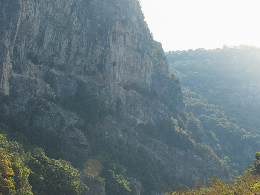 Adventure Ardeche-瓦隆蓬达尔克必去景点