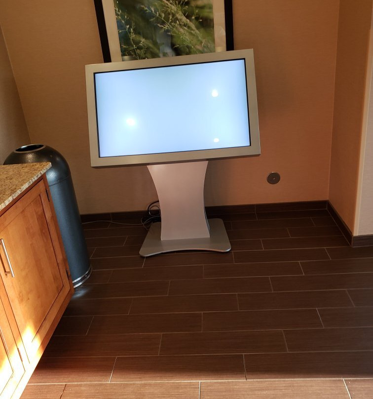 Comfort Suites Hartville - North Canton主图