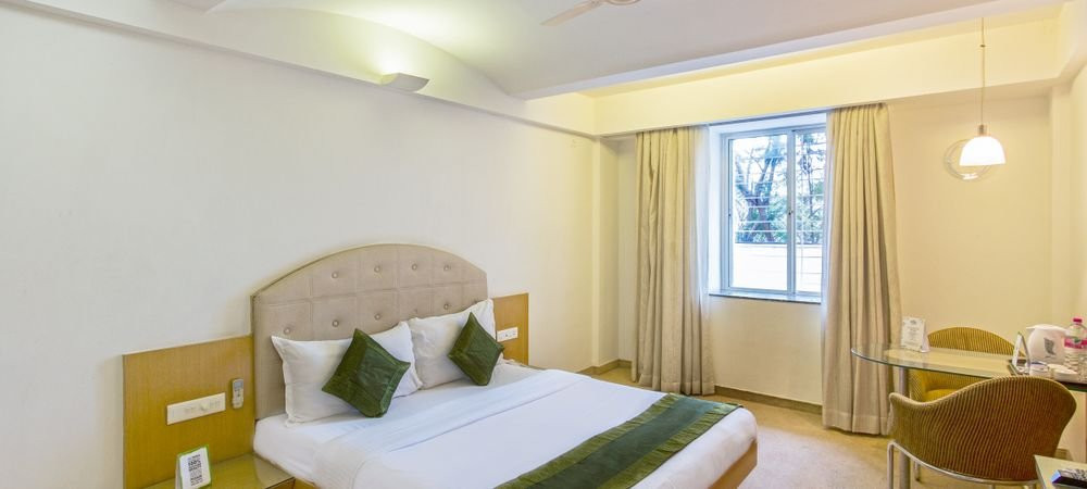 尼拉阿里 行政酒店主图