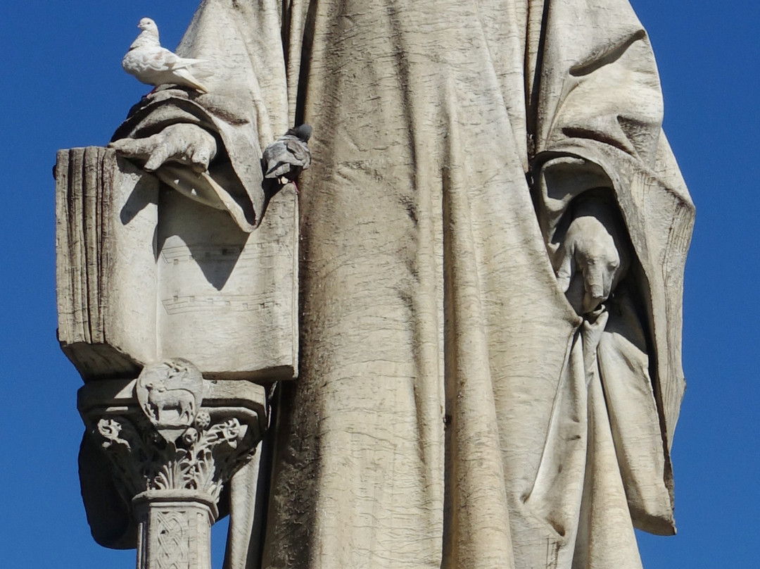 Monumento a Guido Monaco景点图片