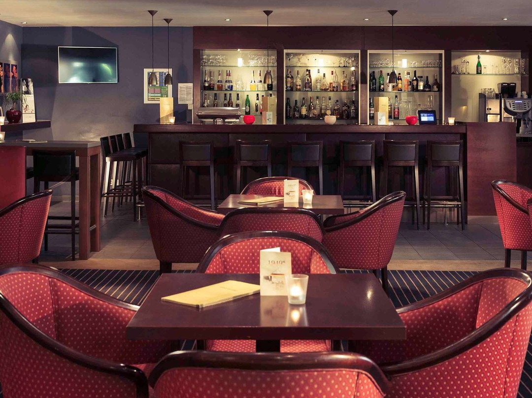 波恩哈德伯格美居酒店主图