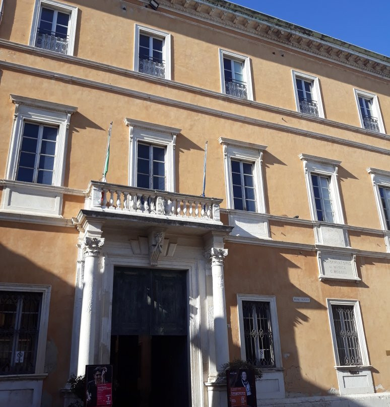 Conservatorio Rossini-佩萨罗必去景点