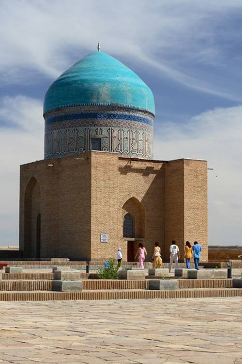 Mausoleum of Rabigi Sultan Begim-Turkistan必去景点