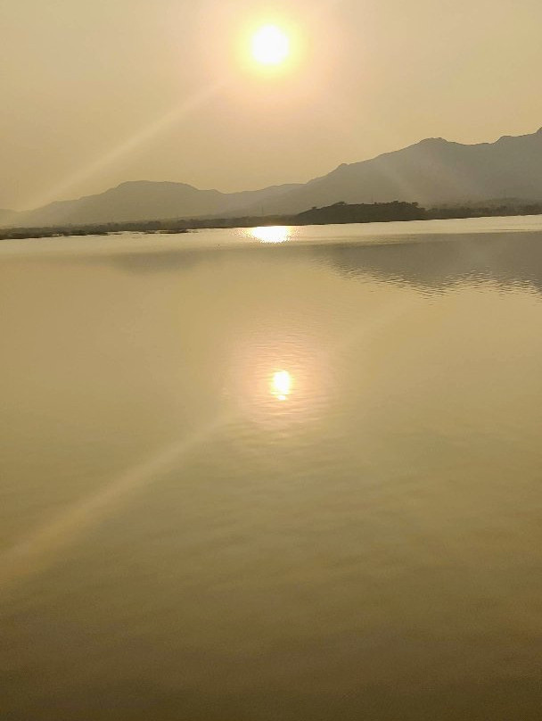 Foy Sagar Lake景点图片