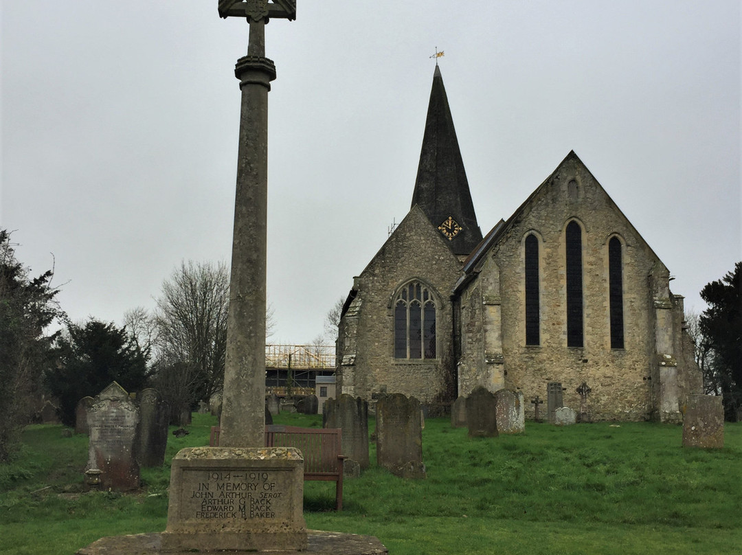 Woodchurch War Memorial景点图片