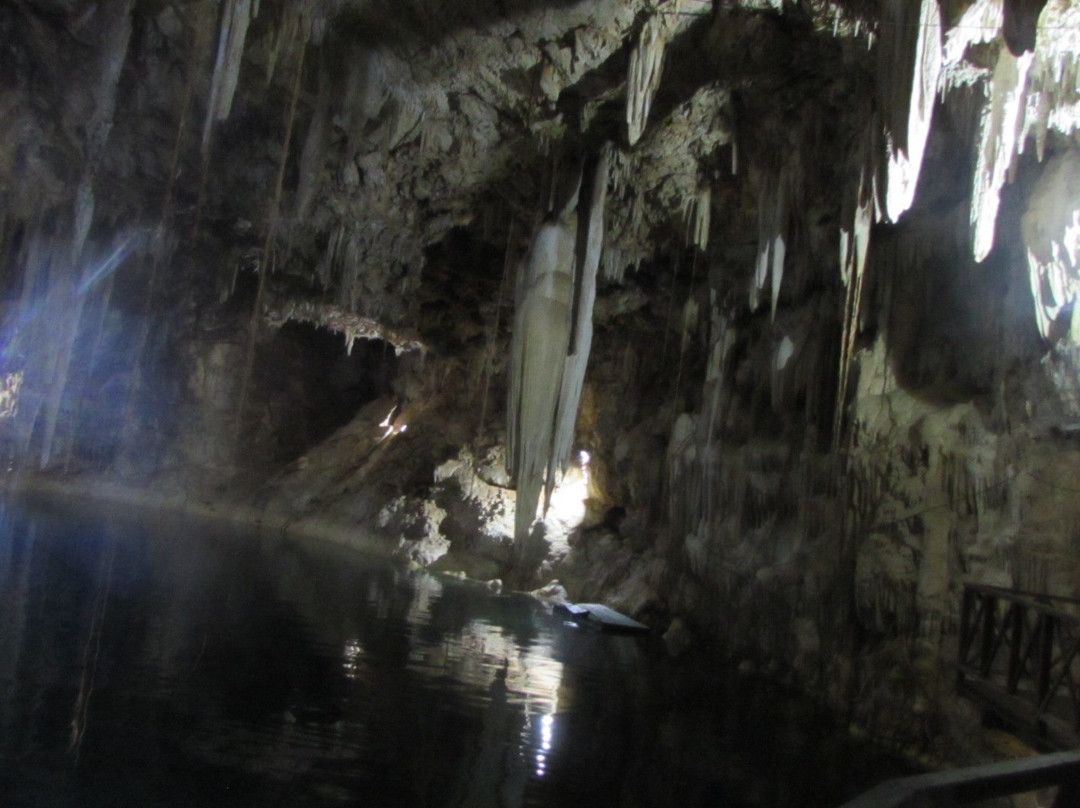 Cenote Agua Dulce景点图片