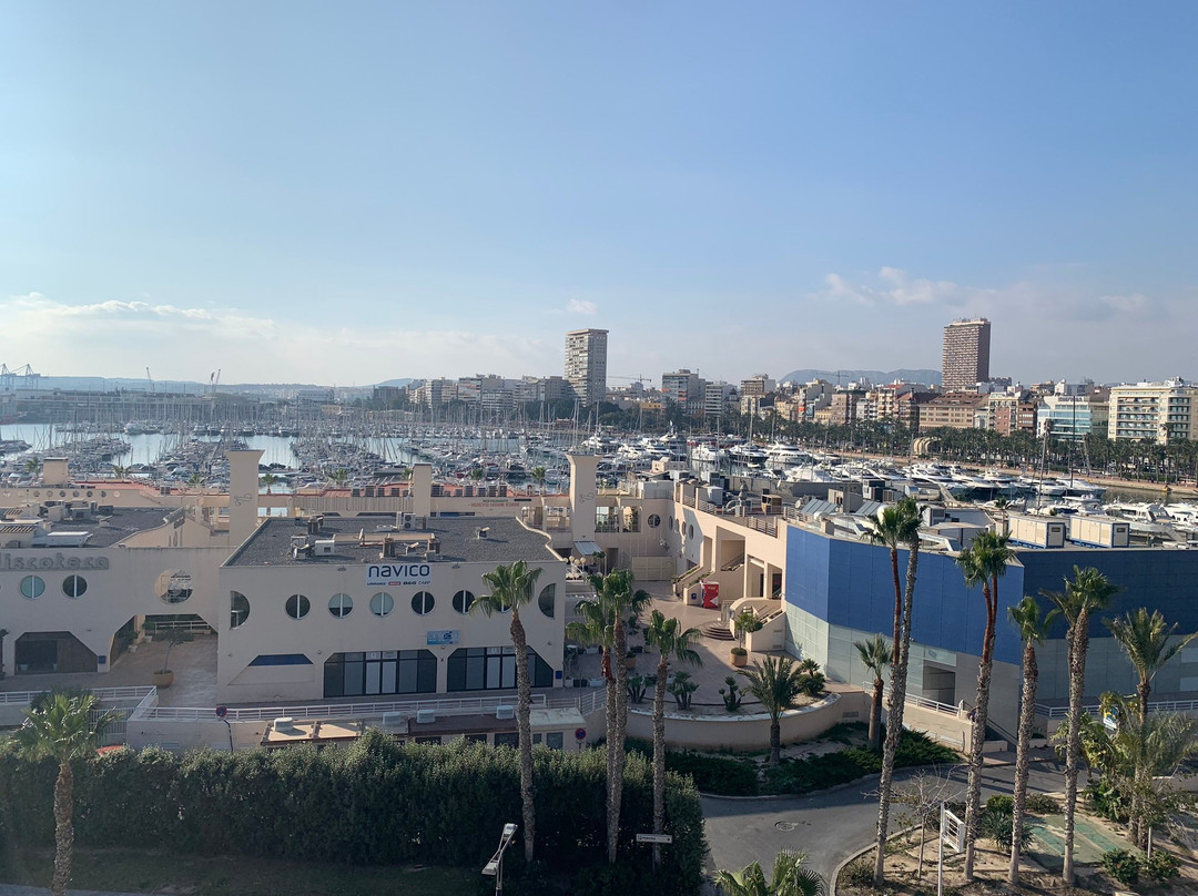 Puerto Deportivo景点图片