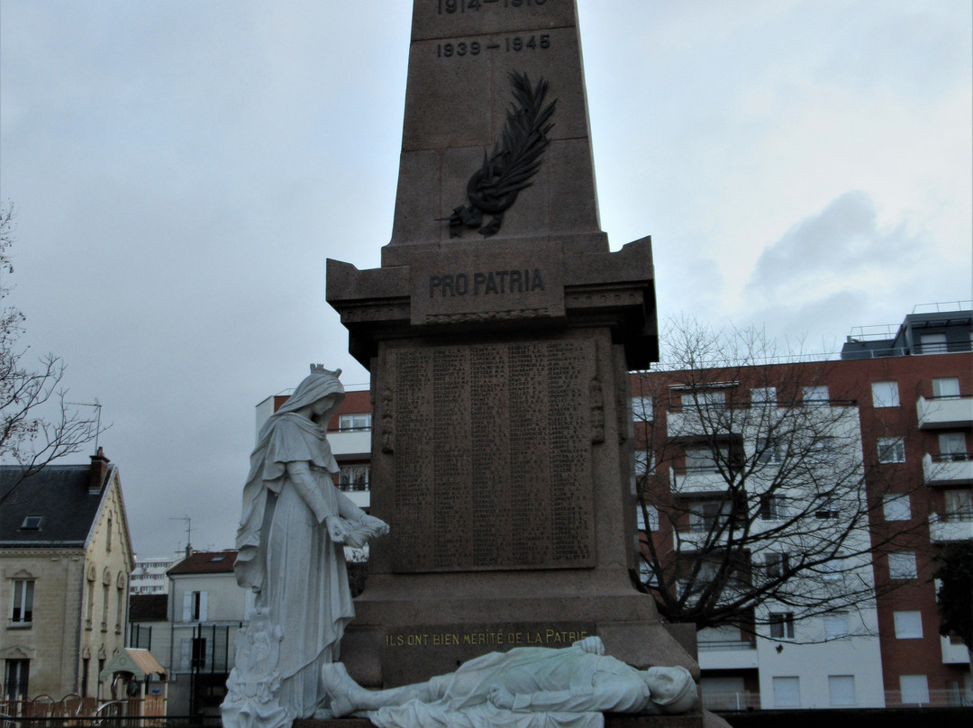 Monument communal-阿尔福维尔必去景点