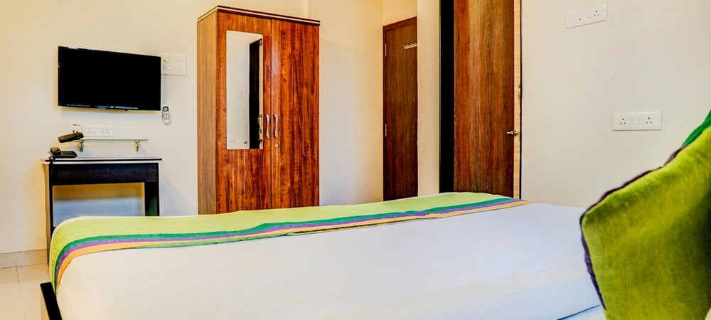 Treebo Trip Sky Touch Inn主图