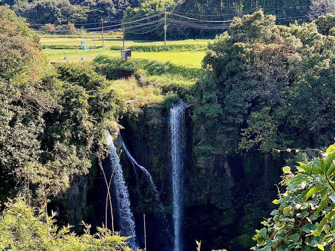 Nagae Waterfall景点图片