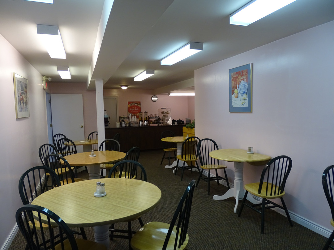 Econo Lodge & Suites主图