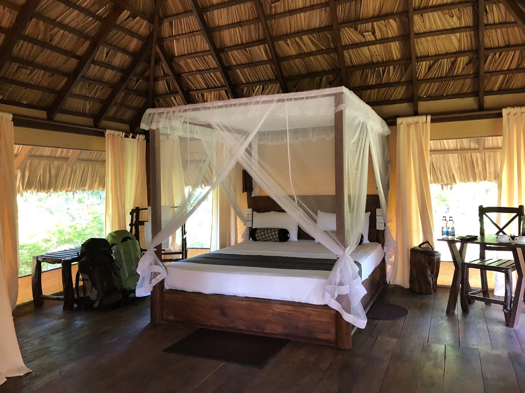 Yala Lake View Cabanas主图