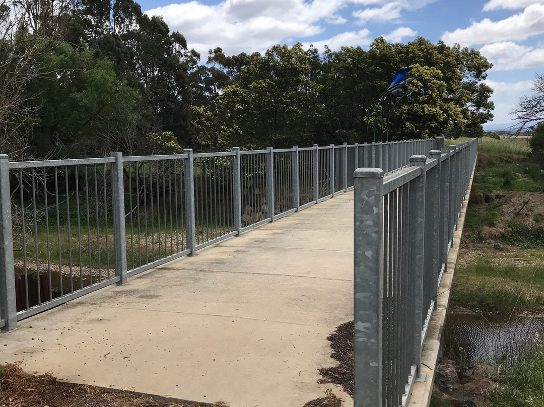 Rainbow Creek Bridge-Cowwarr必去景点