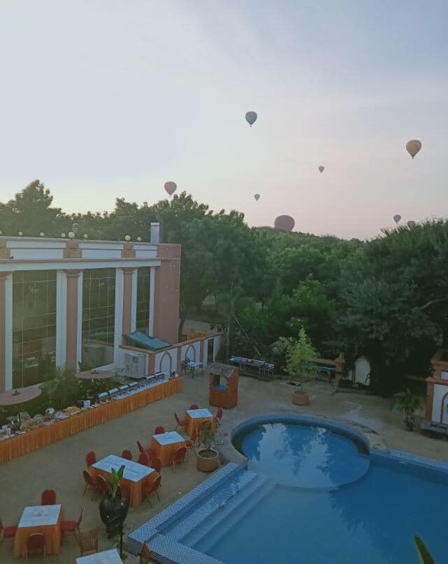 Su Tine San Royal Palace Hotel主图