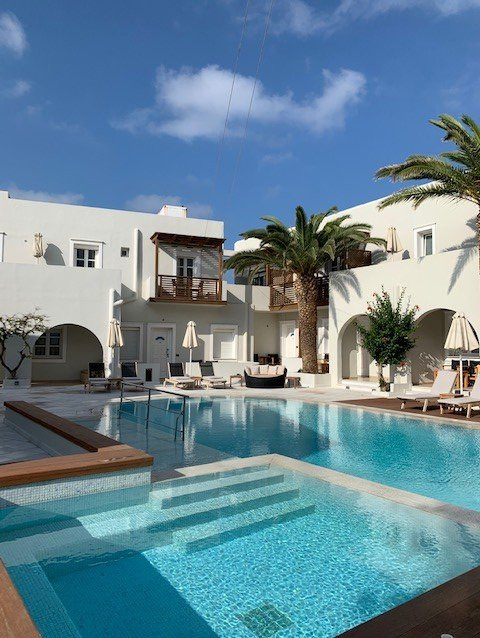 尼萨基海滩酒店主图