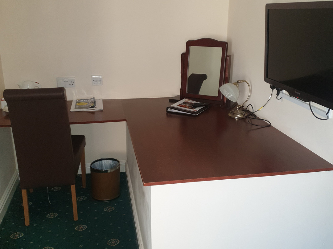 Rusland Pool Hotel主图