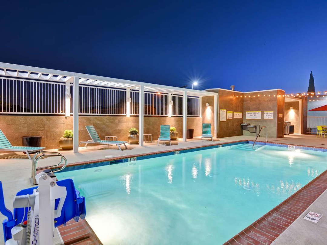 Home2 Suites by Hilton Azusa主图